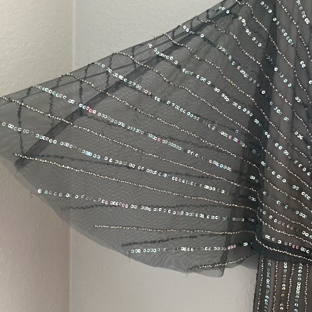 Adrianna Papell Silver Sequined V-Neck Flutter Sleeve Evening Gown - Picture 12 of 16